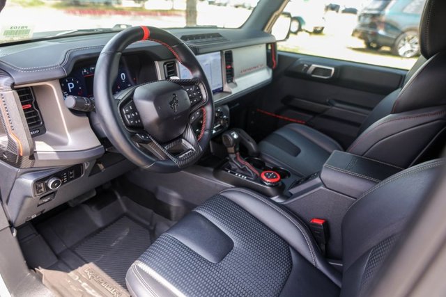 FORD BRONCO - 10