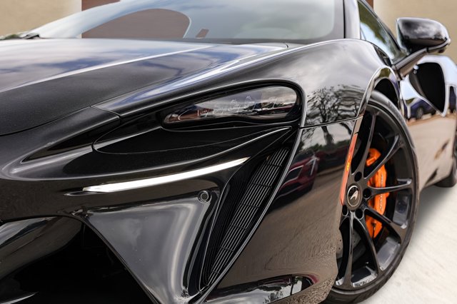 صورة 2 لـ 2023 Mclaren ARTURA