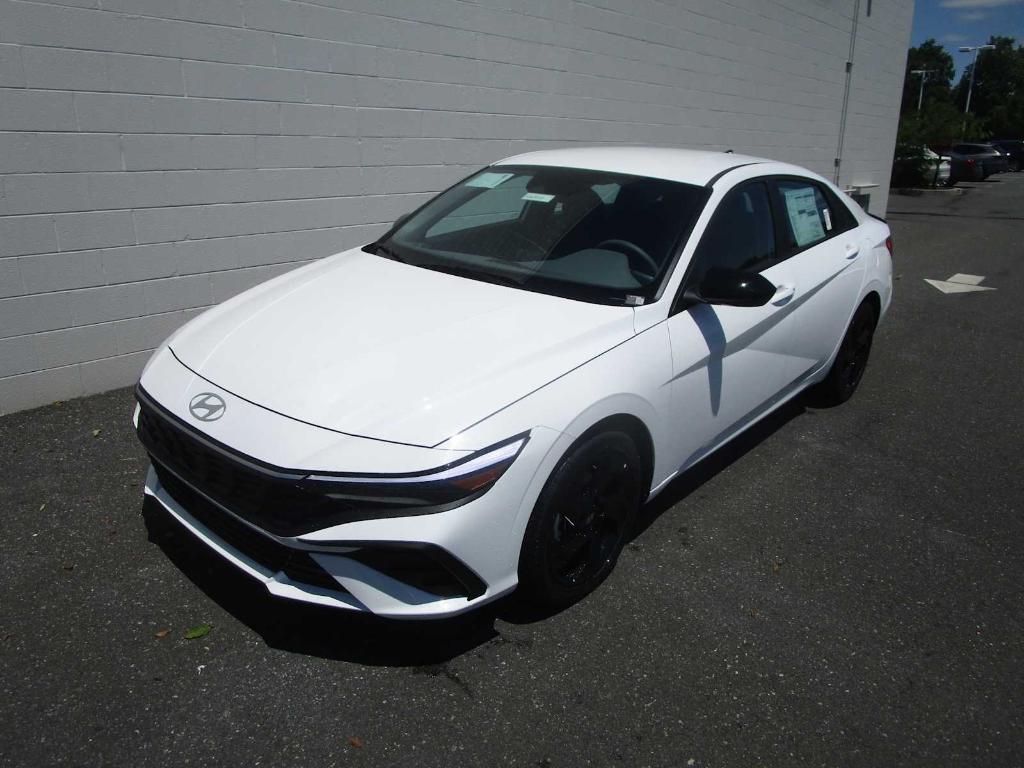 New 2026 Hyundai ELANTRA SEL Sport