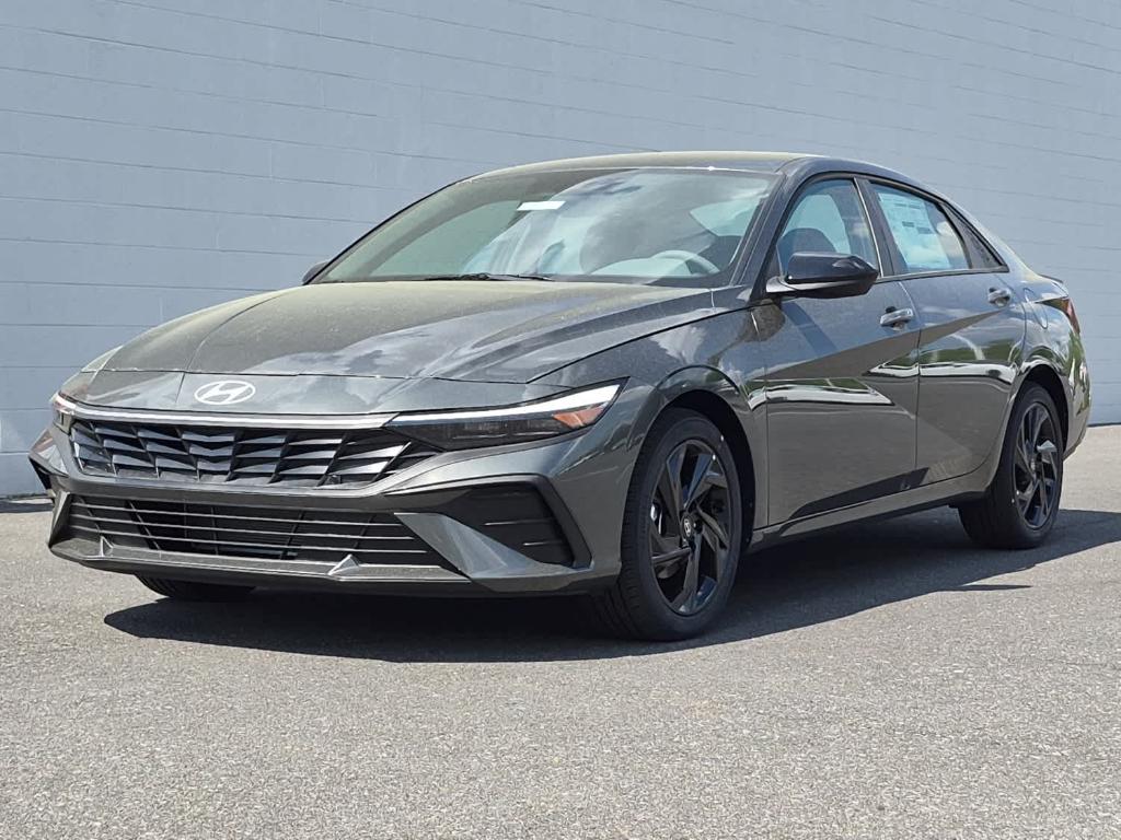 New 2026 Hyundai ELANTRA SEL Sport