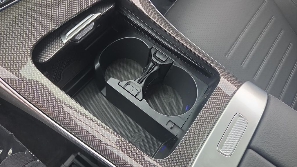 2026 Mercedes-BENZ C-CLASS 缩略图 32