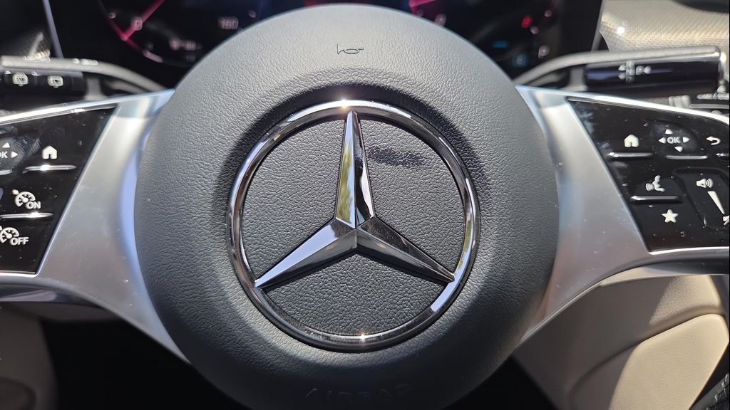 2026 Mercedes-BENZ GLC 缩略图 24
