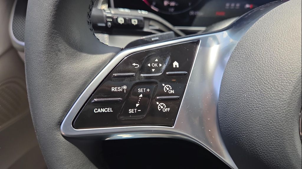 2026 Mercedes-BENZ GLC 缩略图 23