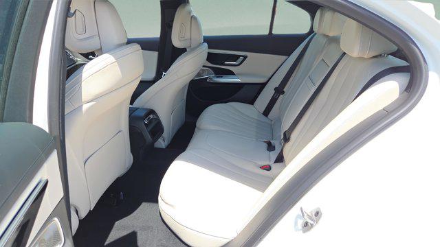 MERCEDES-BENZ E-CLASS - 10