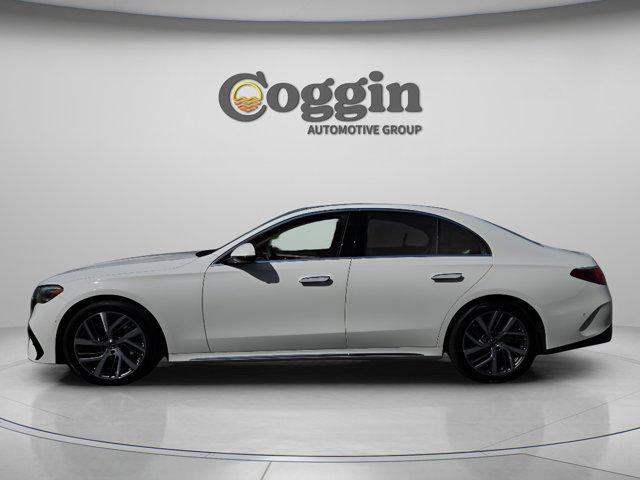 MERCEDES-BENZ E-CLASS - 2