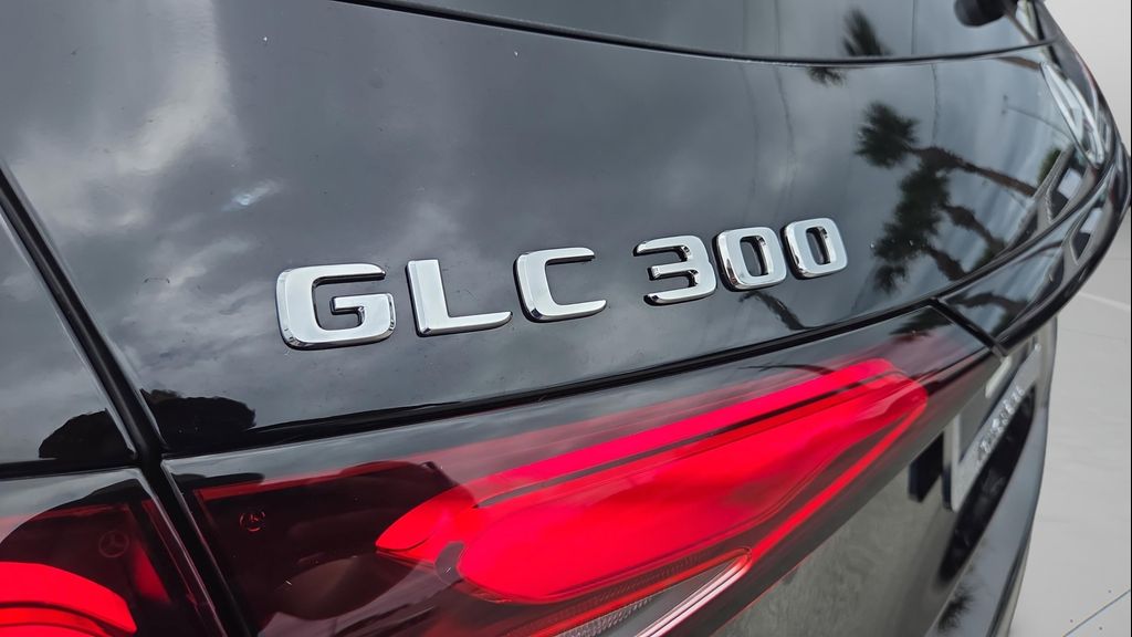 صورة مصغرة 38 لـ 2026 Mercedes-BENZ GLC
