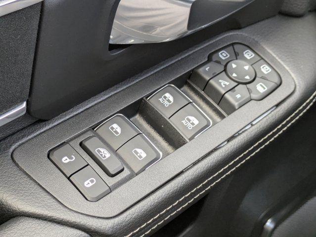 صورة مصغرة 23 لـ 2026 RAM 3500 LARAMIE
