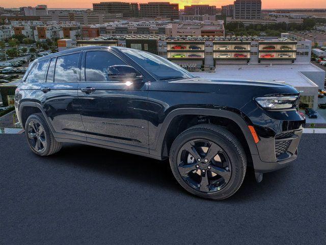 New 2025 Jeep Grand Cherokee Laredo
