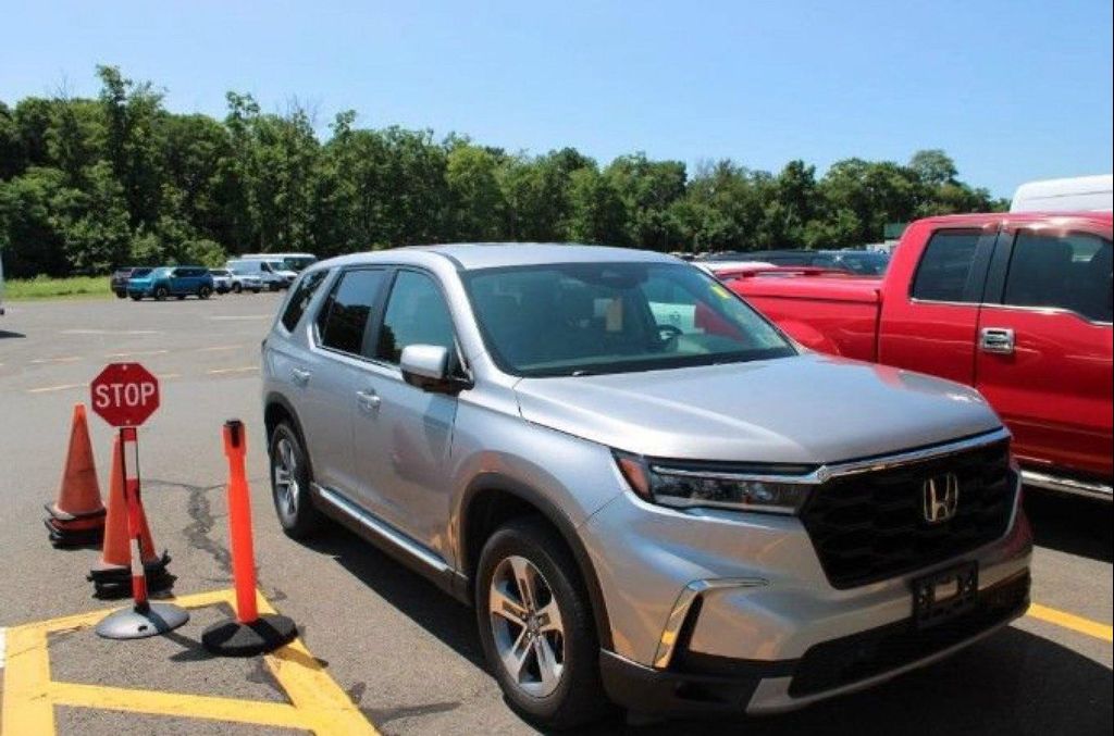 صورة 8 لـ 2024 Honda PILOT EX-L