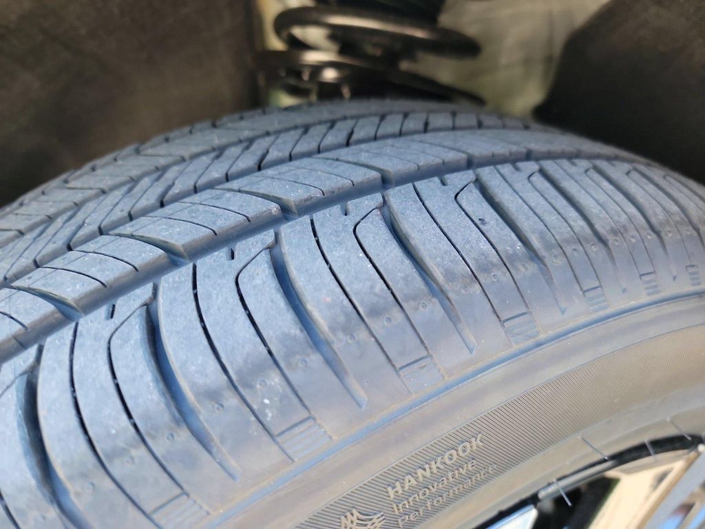 2027 Honda HR-V EX-L thumbnail 31
