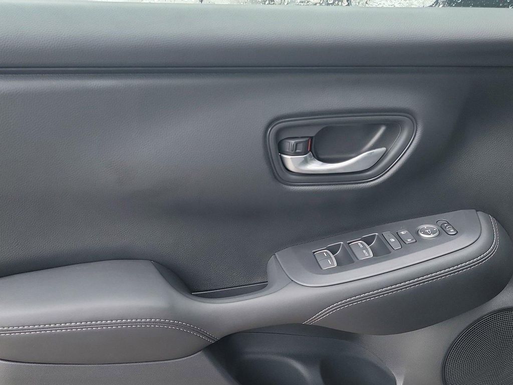 صورة 6 لـ 2027 Honda HR-V EX-L