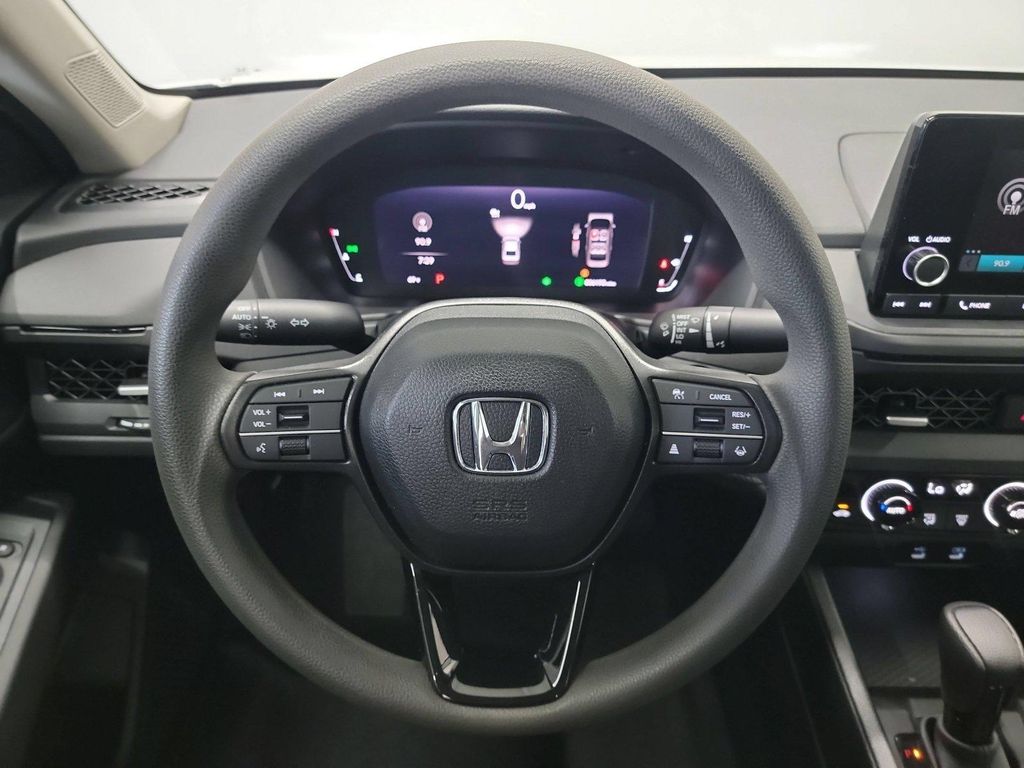 صورة مصغرة 16 لـ 2025 Honda ACCORD SE