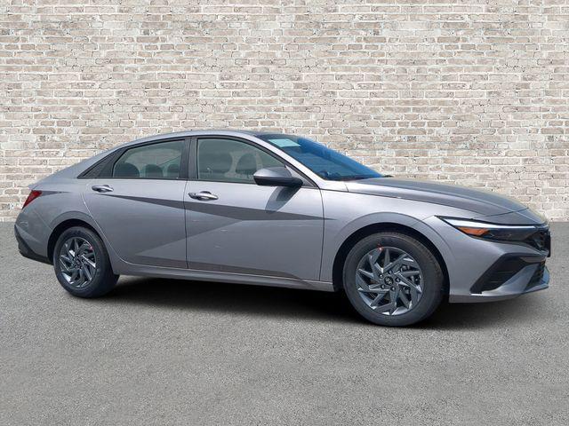 New 2026 Hyundai ELANTRA HEV Blue