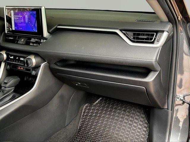 2023 Toyota RAV4 LE — миниатюра 26
