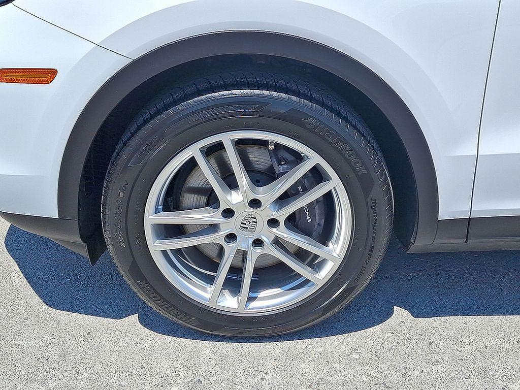 PORSCHE CAYENNE - 10