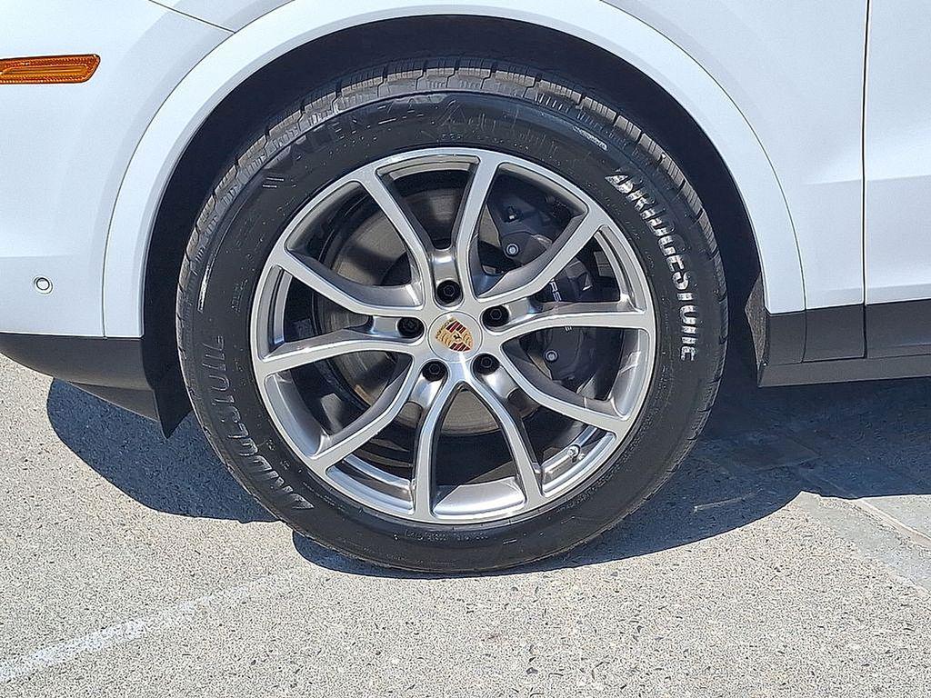 PORSCHE CAYENNE - 10