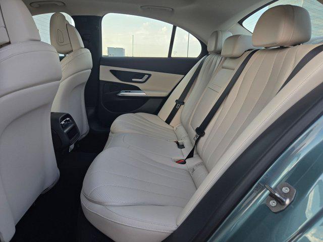2027 Mercedes-BENZ E-CLASS 照片 16