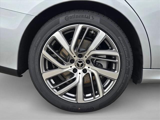 MERCEDES-BENZ E-CLASS - 10