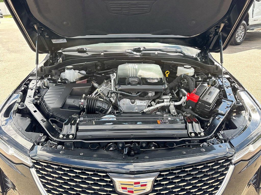 صورة مصغرة 29 لـ 2026 Cadillac CT4 LUXURY RWD