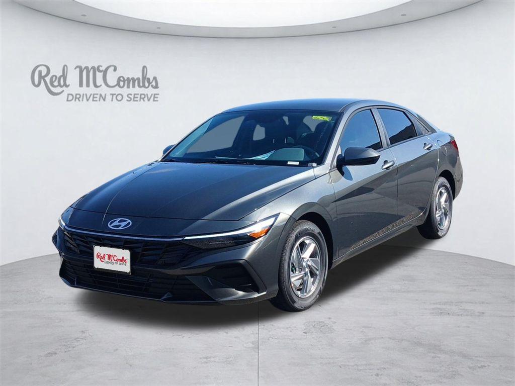 New 2026 Hyundai ELANTRA SE