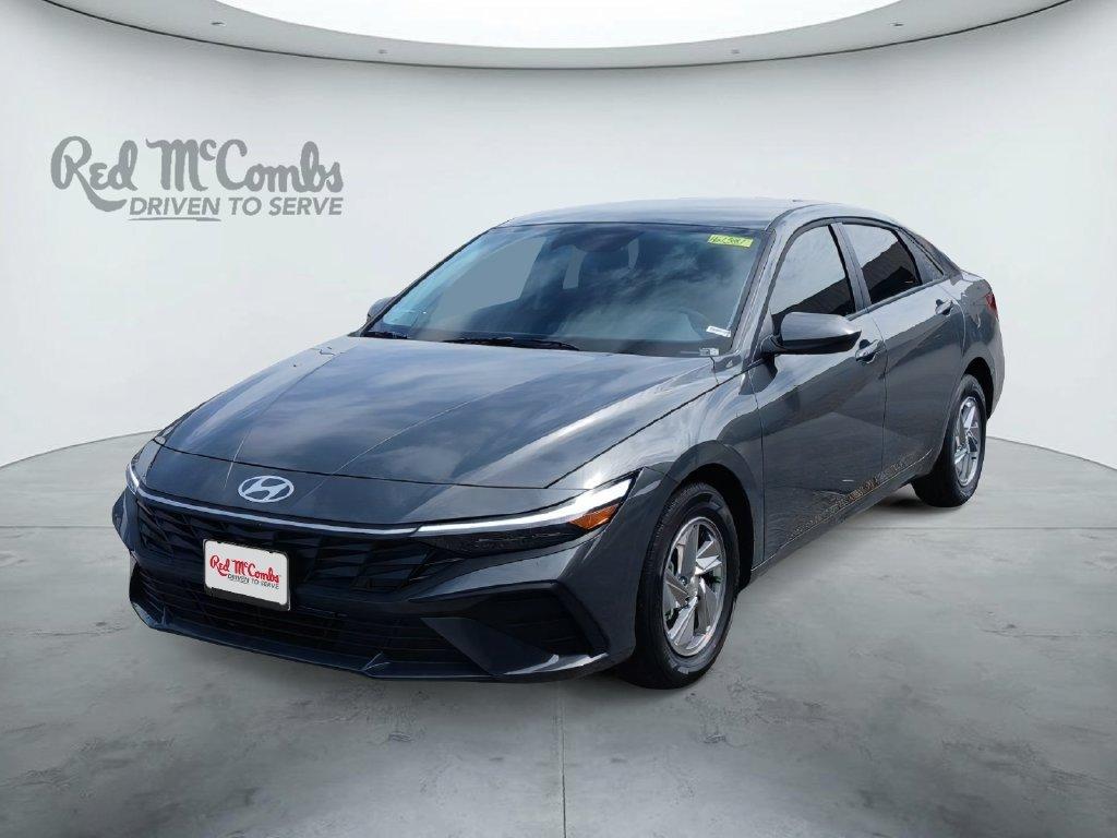 New 2026 Hyundai ELANTRA SE