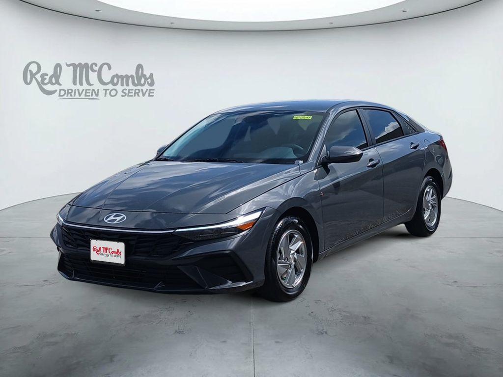 New 2026 Hyundai ELANTRA SE