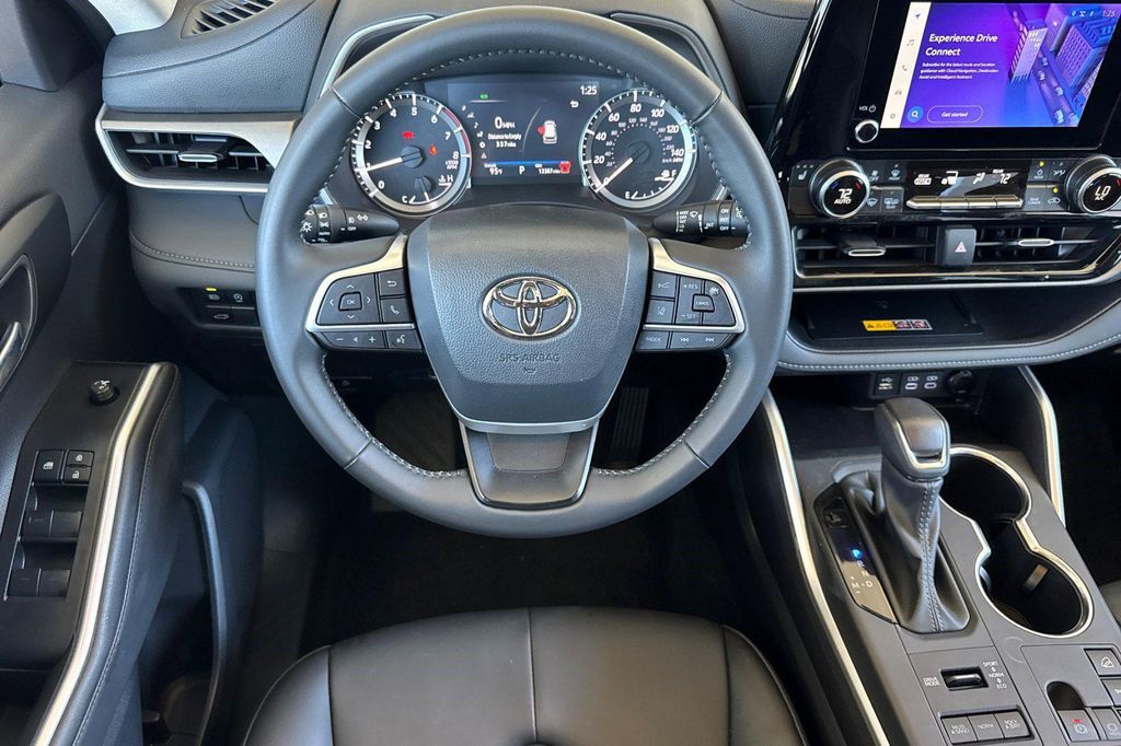 2026 Toyota HIGHLANDER LIMITED 缩略图 29