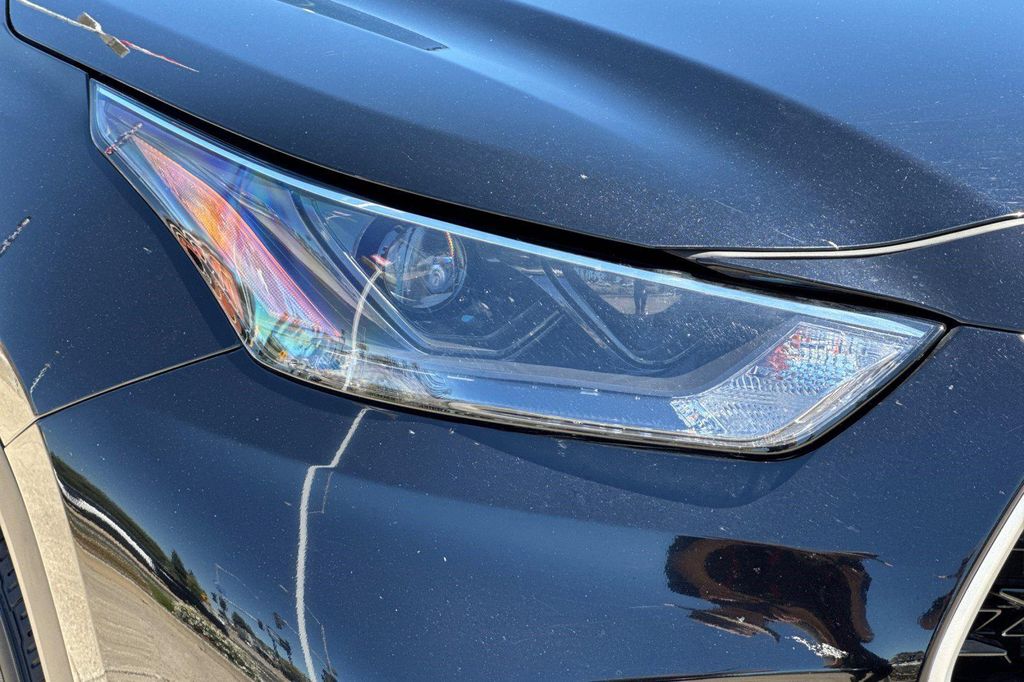 2026 Toyota HIGHLANDER LIMITED 缩略图 12
