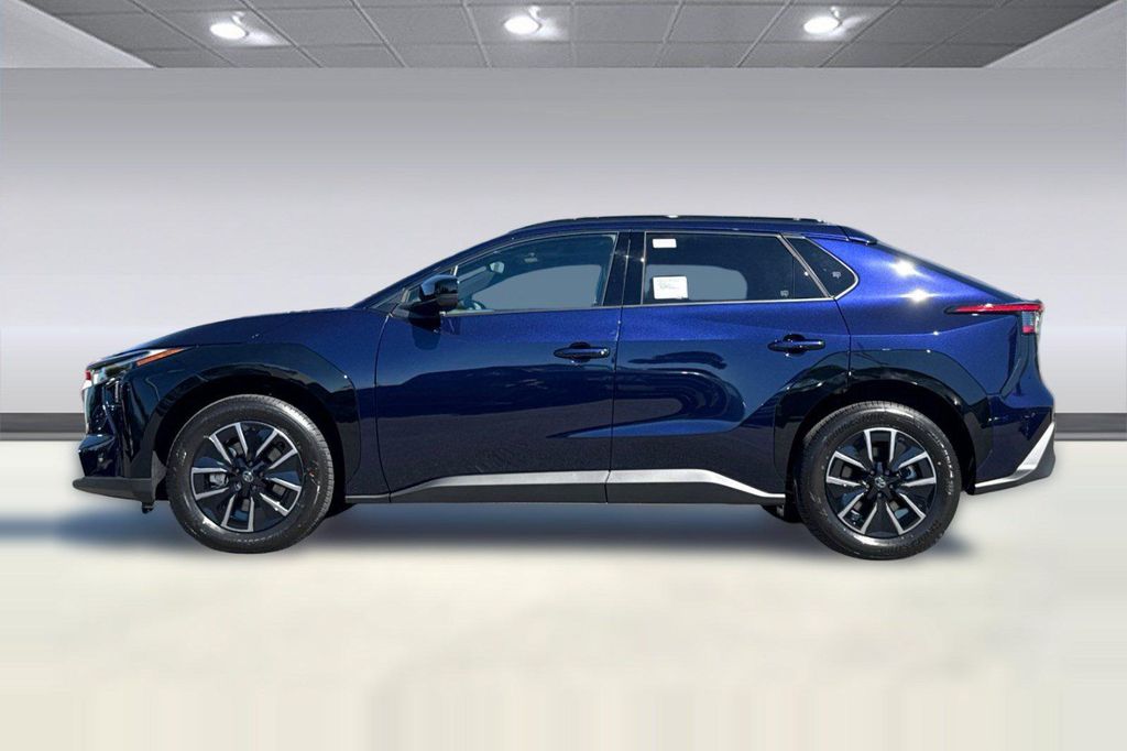 2026 Toyota BZ XLE PLUS 照片 2