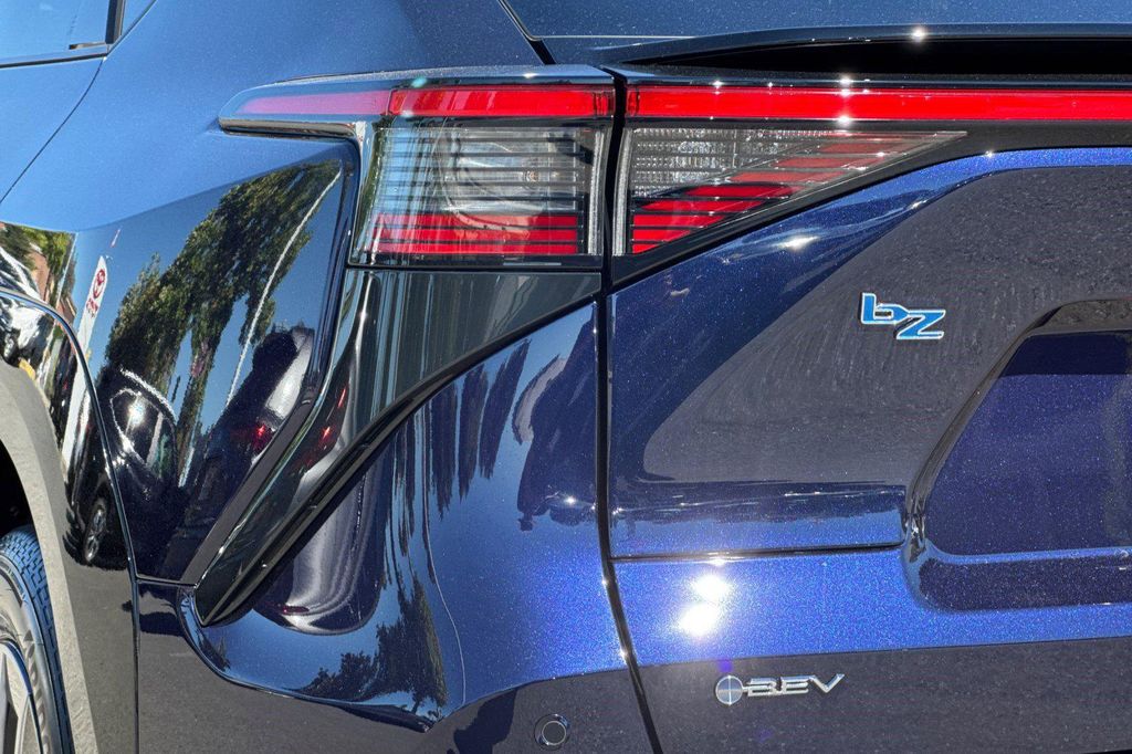 2026 Toyota BZ XLE PLUS — миниатюра 26