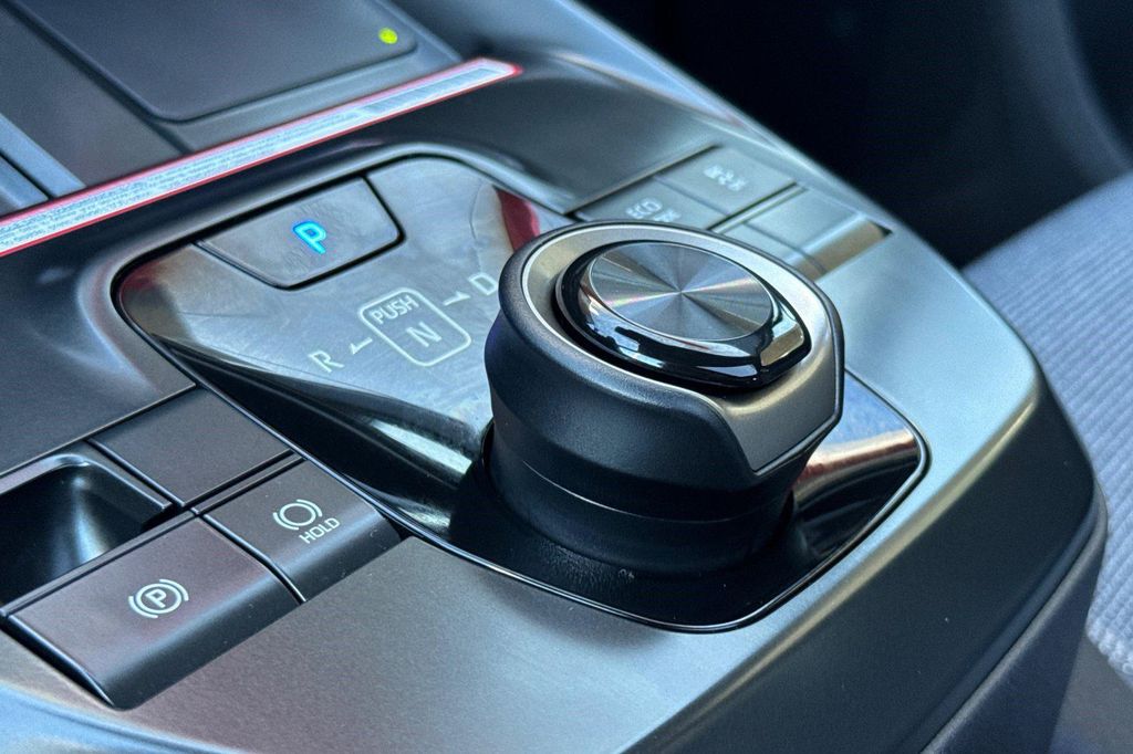 2026 Toyota BZ XLE PLUS — миниатюра 17