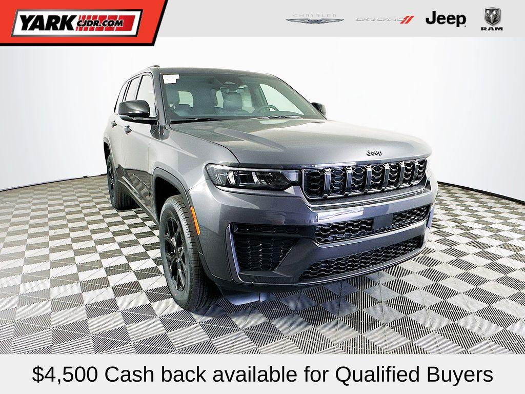 New 2026 Jeep Grand Cherokee Laredo
