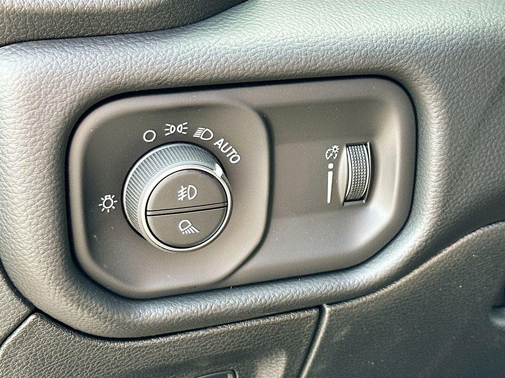 2026 RAM 1500 BIG HORN/LONE STAR — миниатюра 14