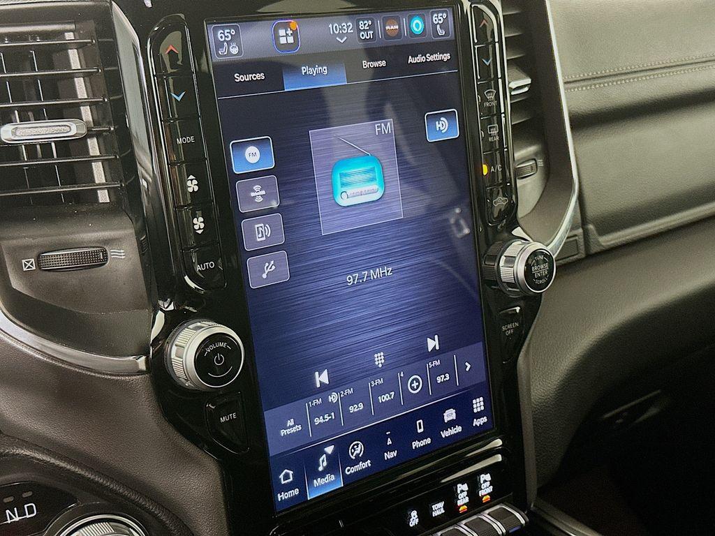 صورة مصغرة 25 لـ 2024 RAM 1500 LARAMIE
