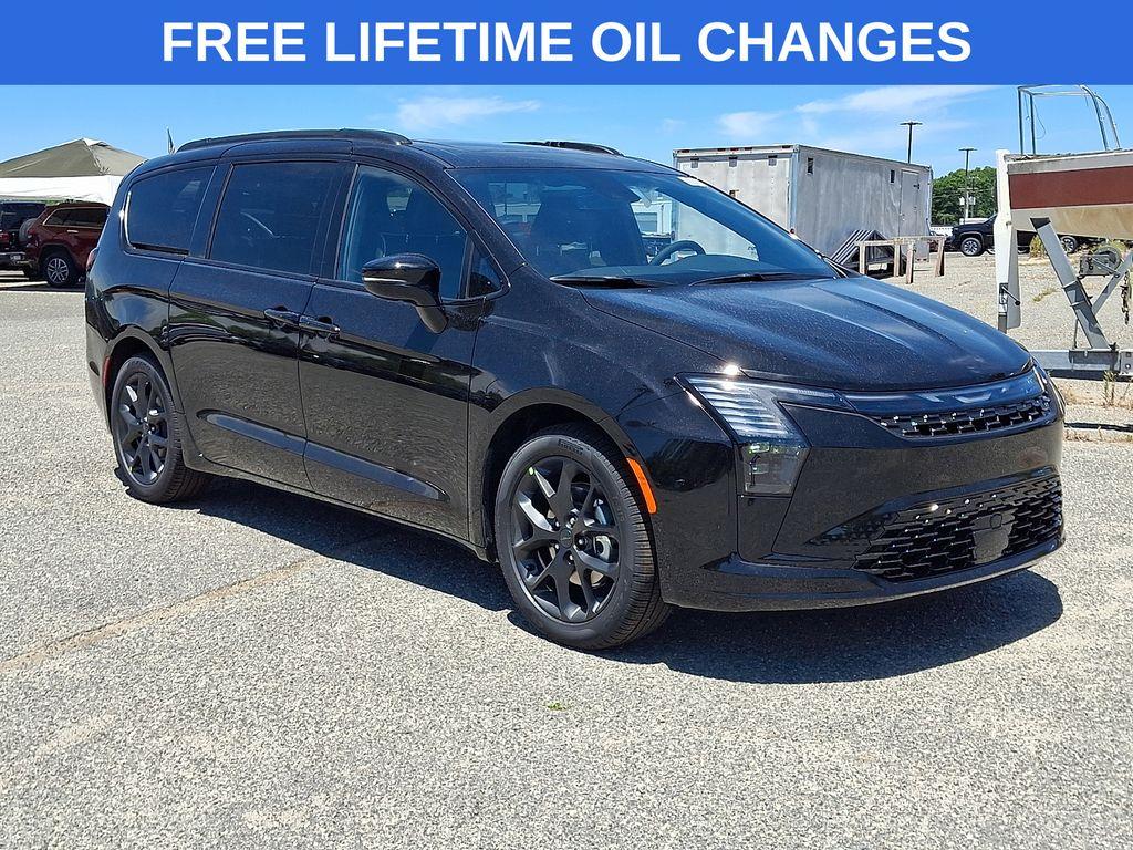New 2027 Chrysler Pacifica LIMITED