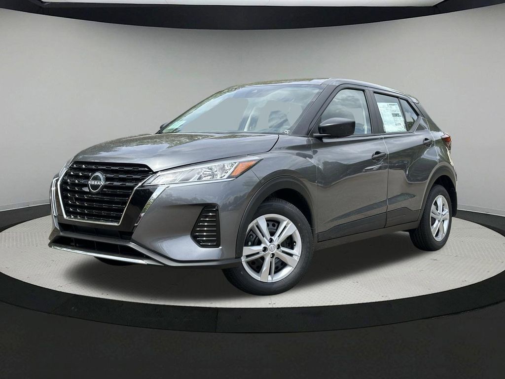 New 2025 Nissan Kicks S