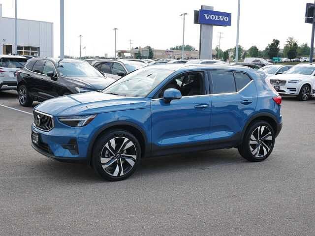 2023 Volvo XC40 PLUS BRIGHT THEME 照片 3