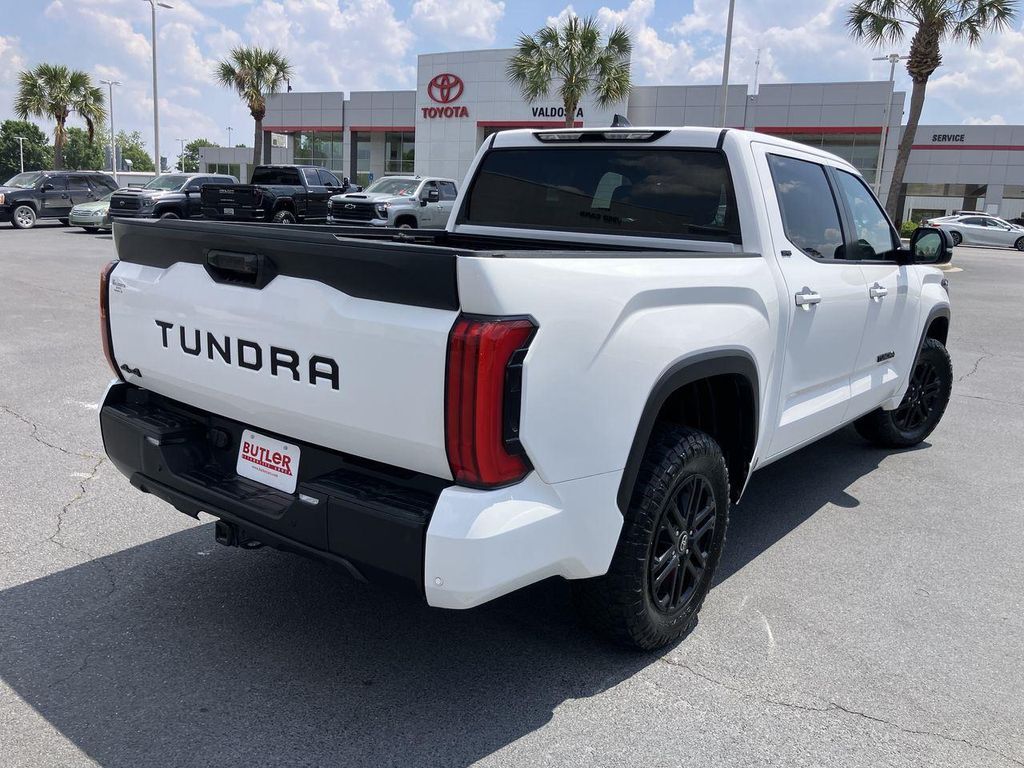 TOYOTA TUNDRA - 5
