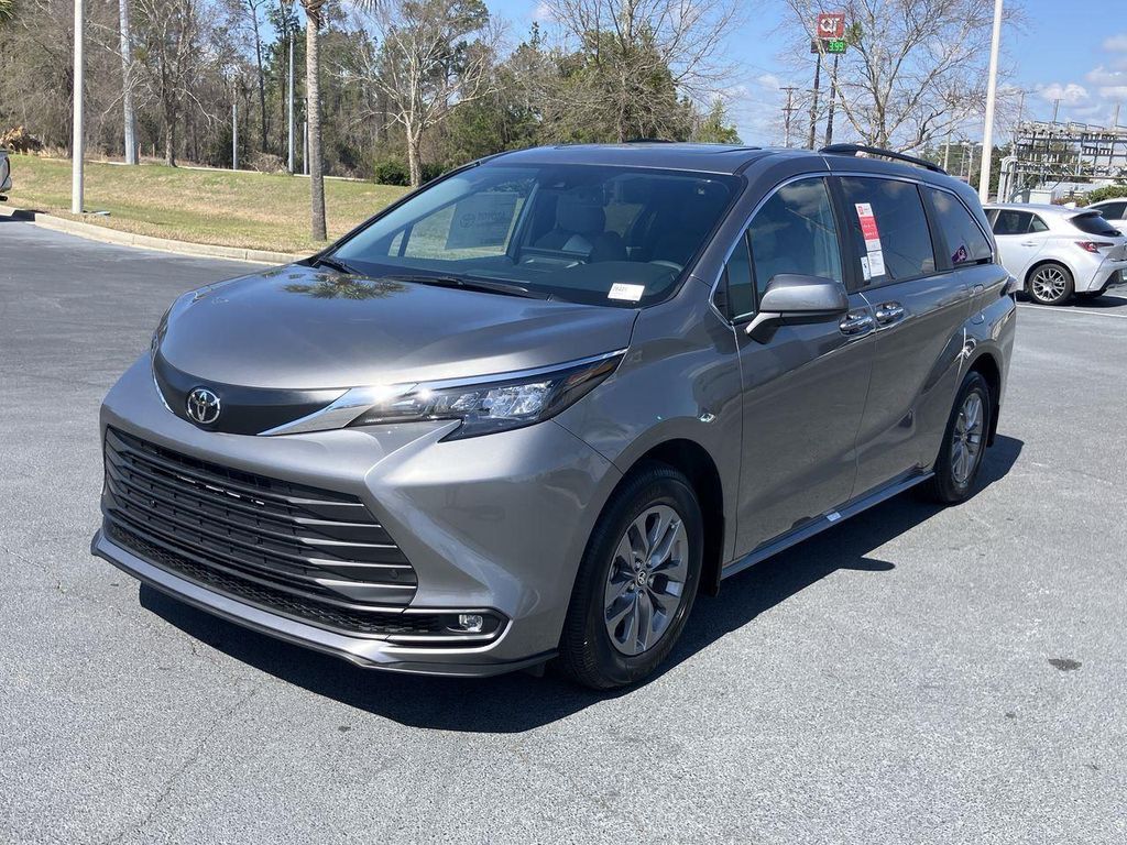 New 2026 Toyota Sienna XLE