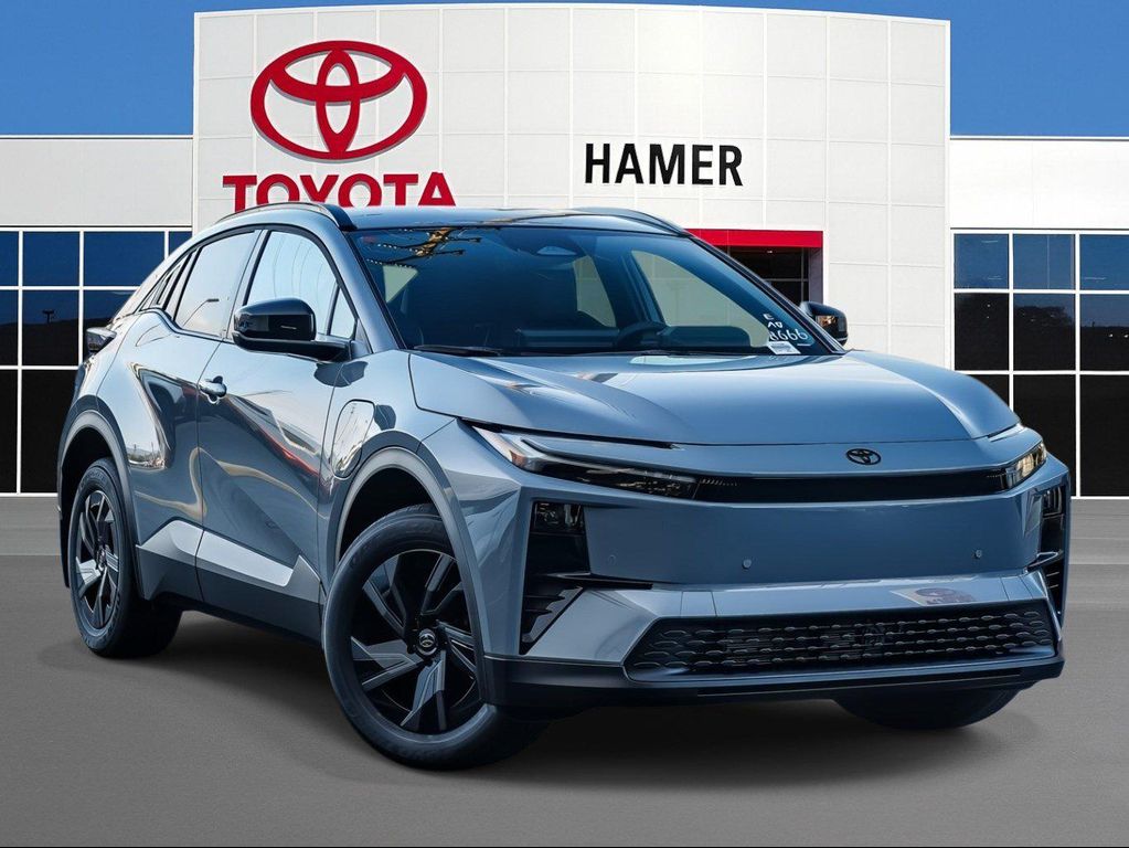 New 2026 Toyota C-HR SE
