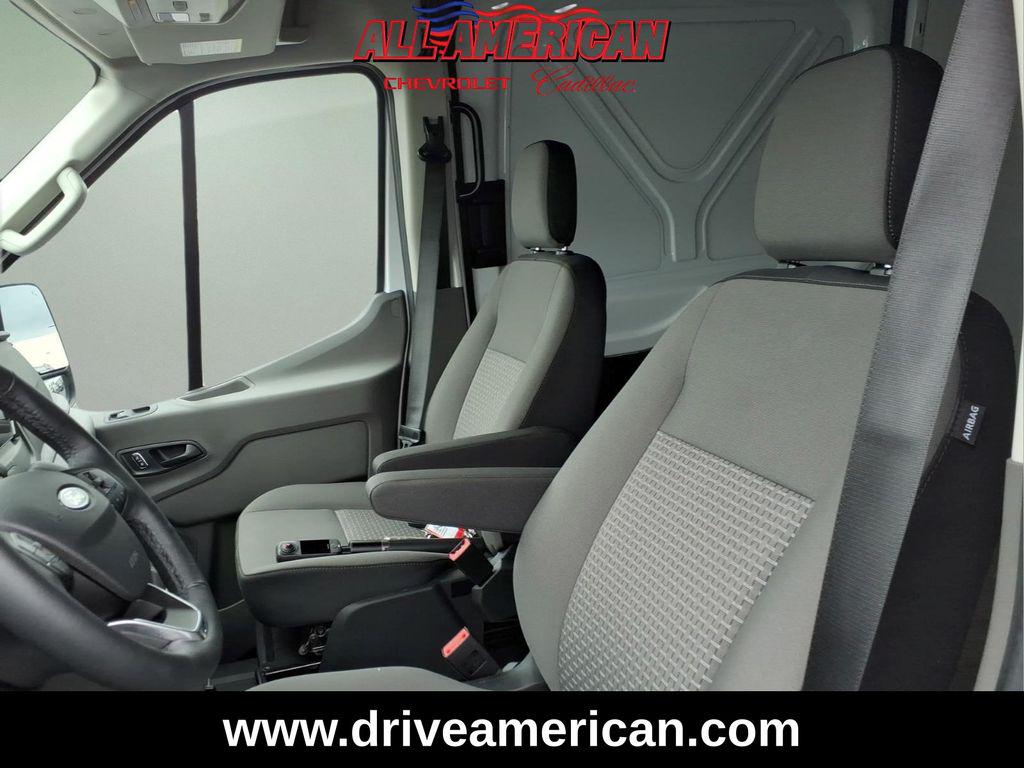 صورة 16 لـ 2026 FORD TRANSIT-350 BASE