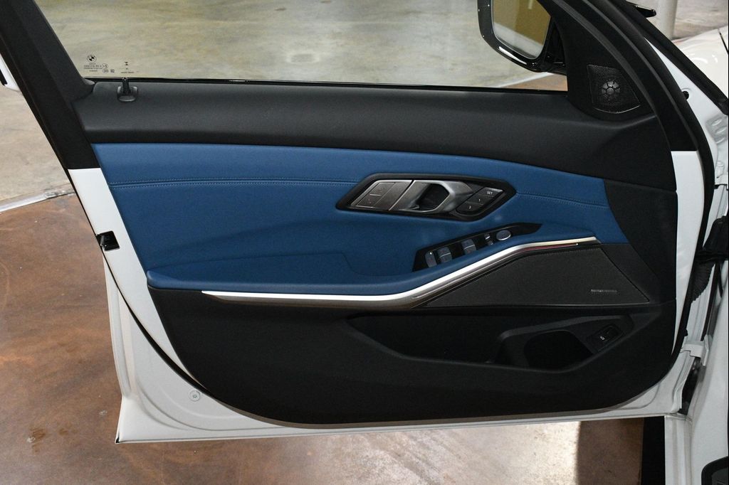 2025 BMW M3 COMPETITION XDRIVE 缩略图 43