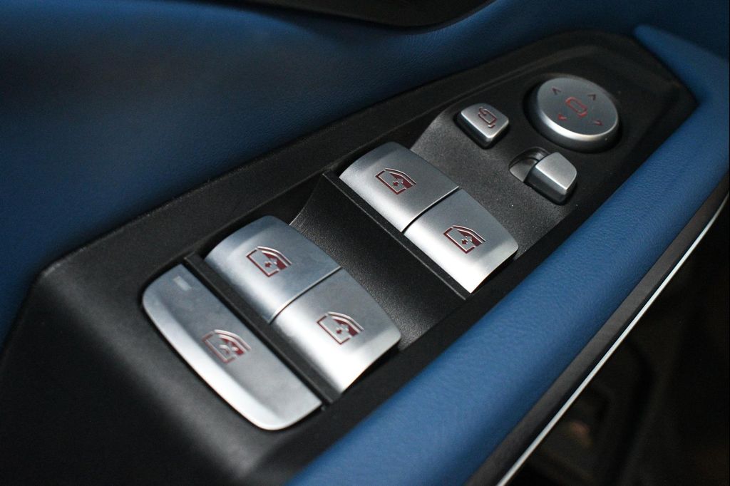 2025 BMW M3 COMPETITION XDRIVE 缩略图 42