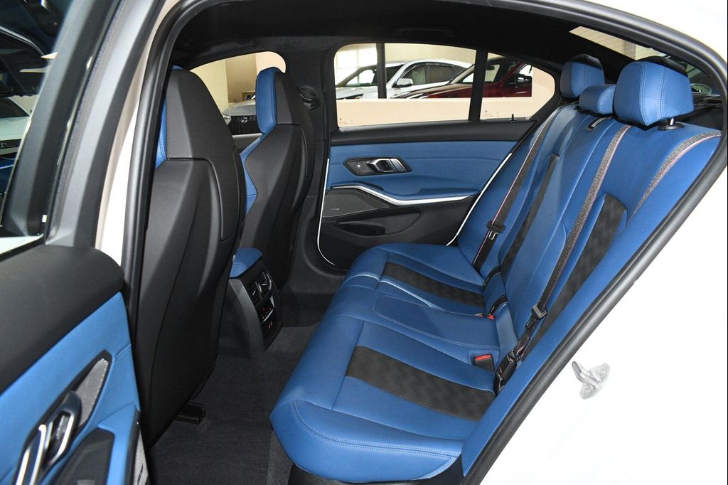 2025 BMW M3 COMPETITION XDRIVE 缩略图 49