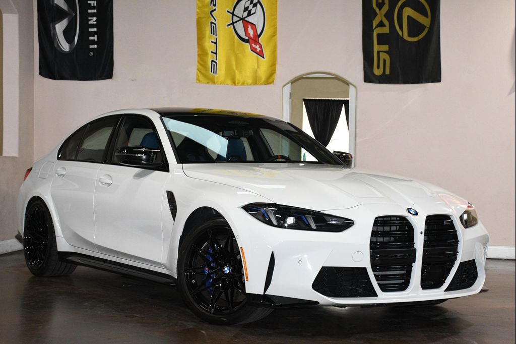 صورة 3 لـ 2025 BMW M3 COMPETITION XDRIVE