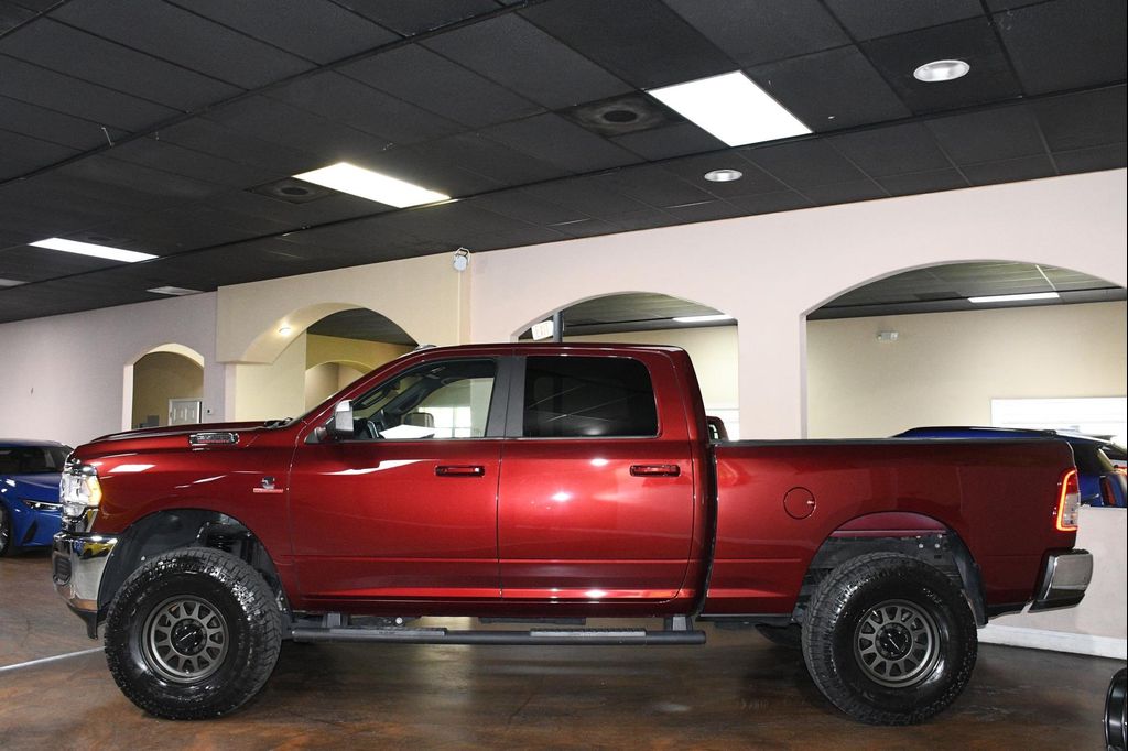 صورة مصغرة 51 لـ 2022 RAM 2500 BIG HORN CREW CAB 4X4 6'4' BOX