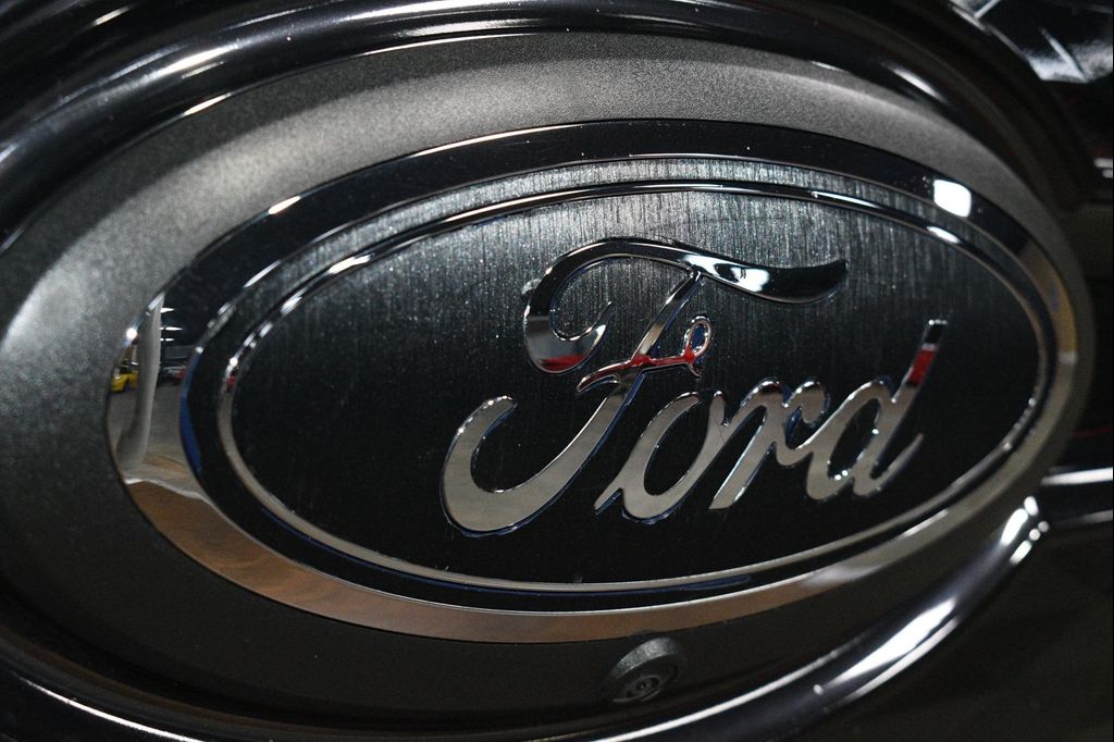 2023 FORD F-150 LIGHTNING PLATINUM 缩略图 99