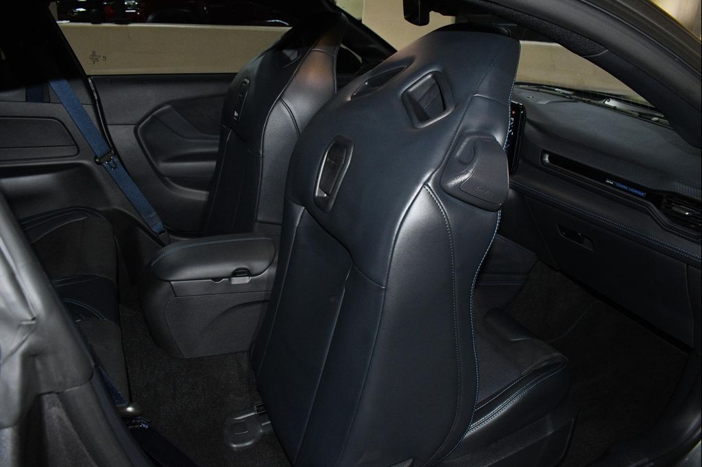 صورة 16 لـ 2024 FORD MUSTANG DARK HORSE FASTBACK