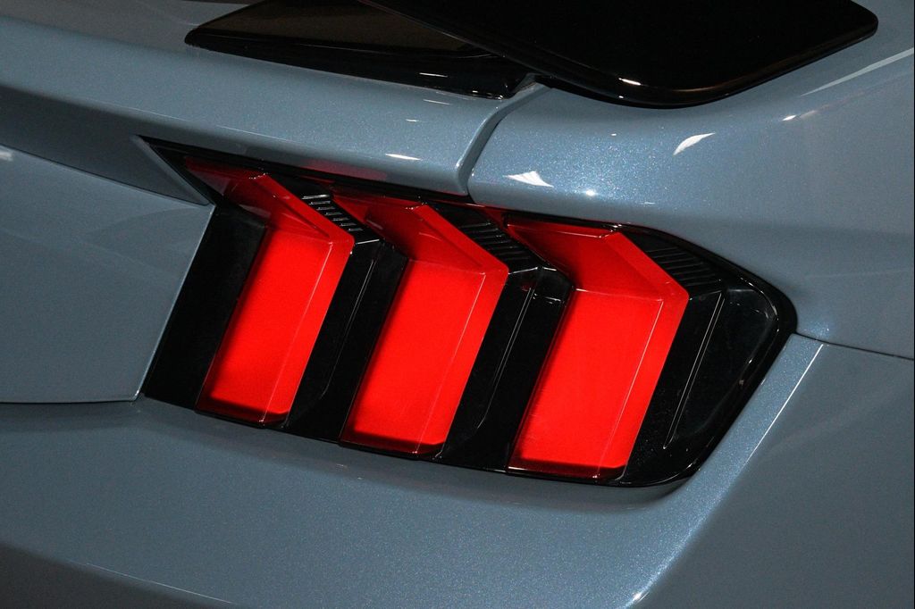 صورة مصغرة 59 لـ 2024 FORD MUSTANG GT PREMIUM