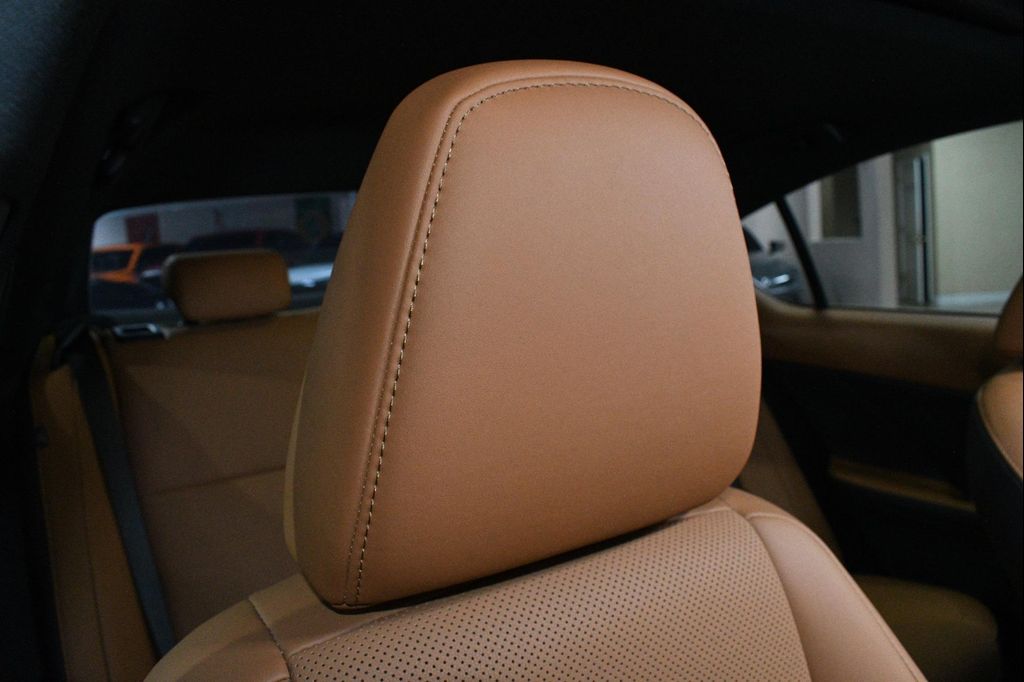 2023 Lexus IS 300 BASE 照片 10